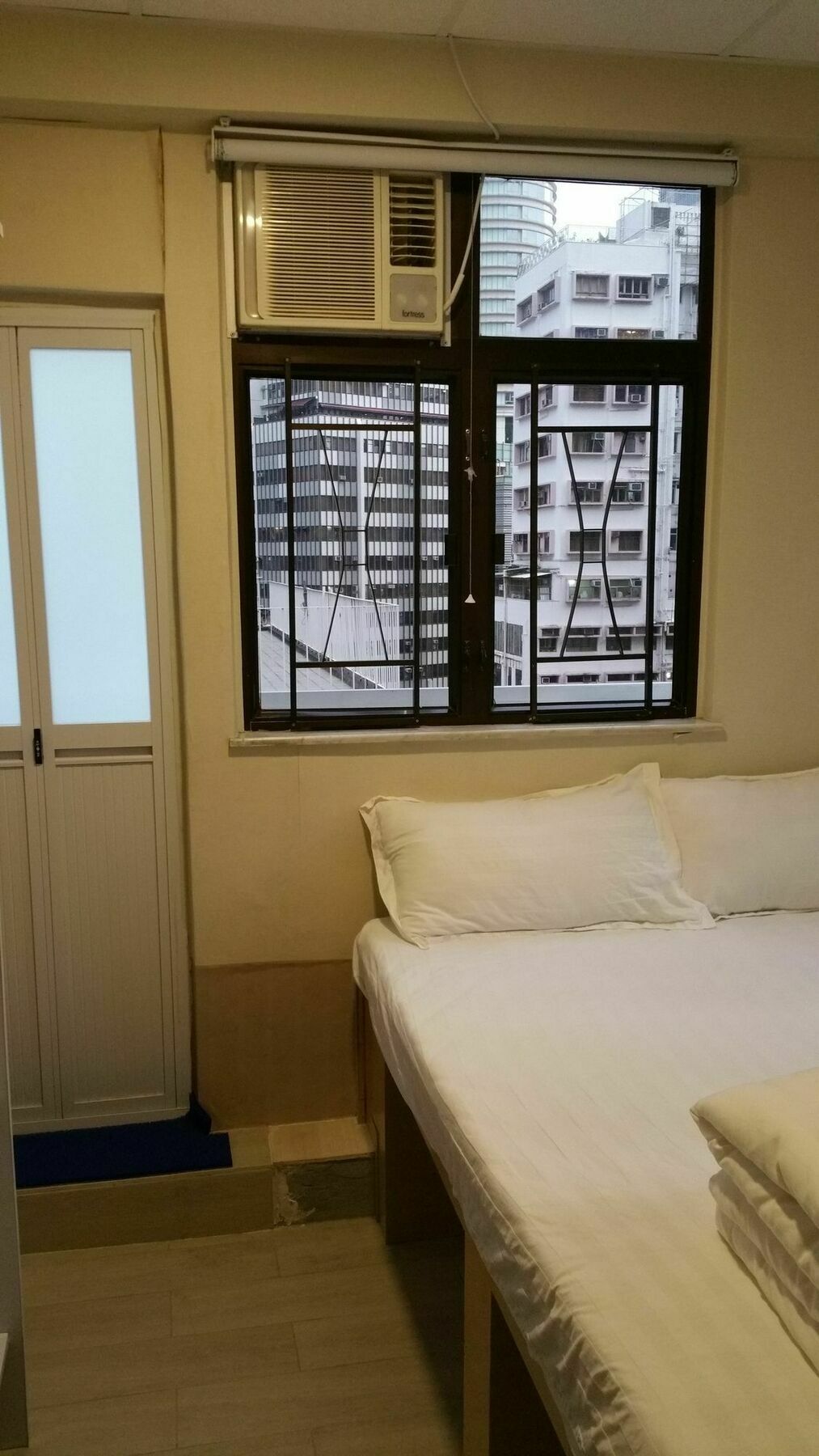 קוולון Sunrise Royal - Boutique Hostel מראה חיצוני תמונה