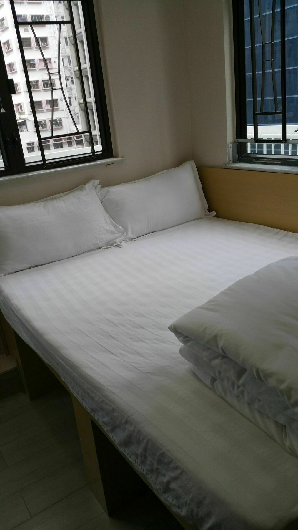 קוולון Sunrise Royal - Boutique Hostel מראה חיצוני תמונה